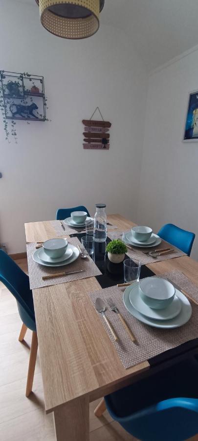 La Belle Rive Du Voyageur Apartment Bellerive sur Allier Bagian luar foto