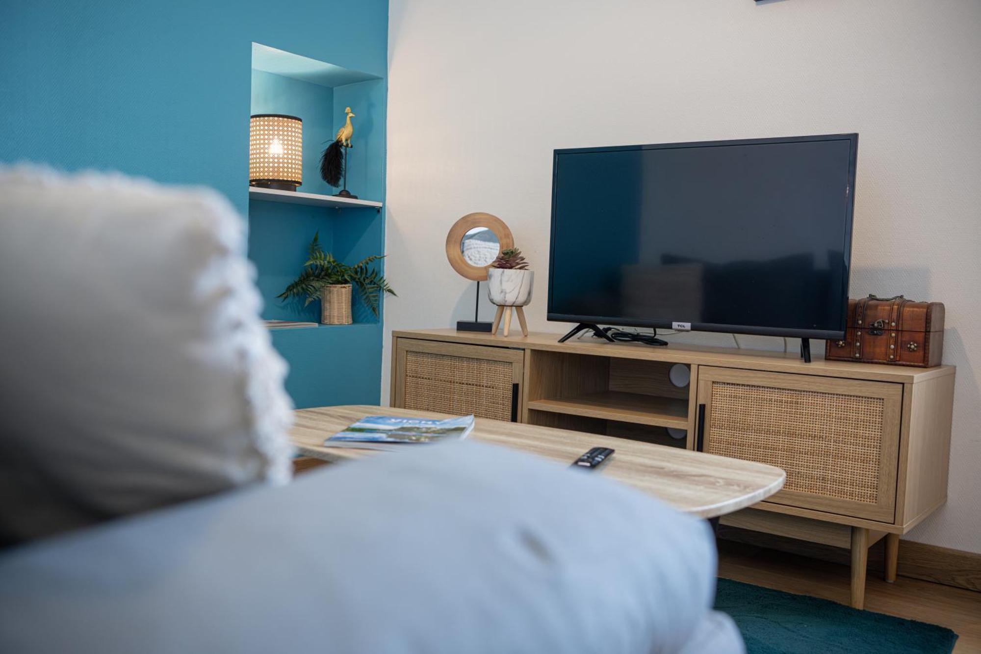 La Belle Rive Du Voyageur Apartment Bellerive sur Allier Bagian luar foto