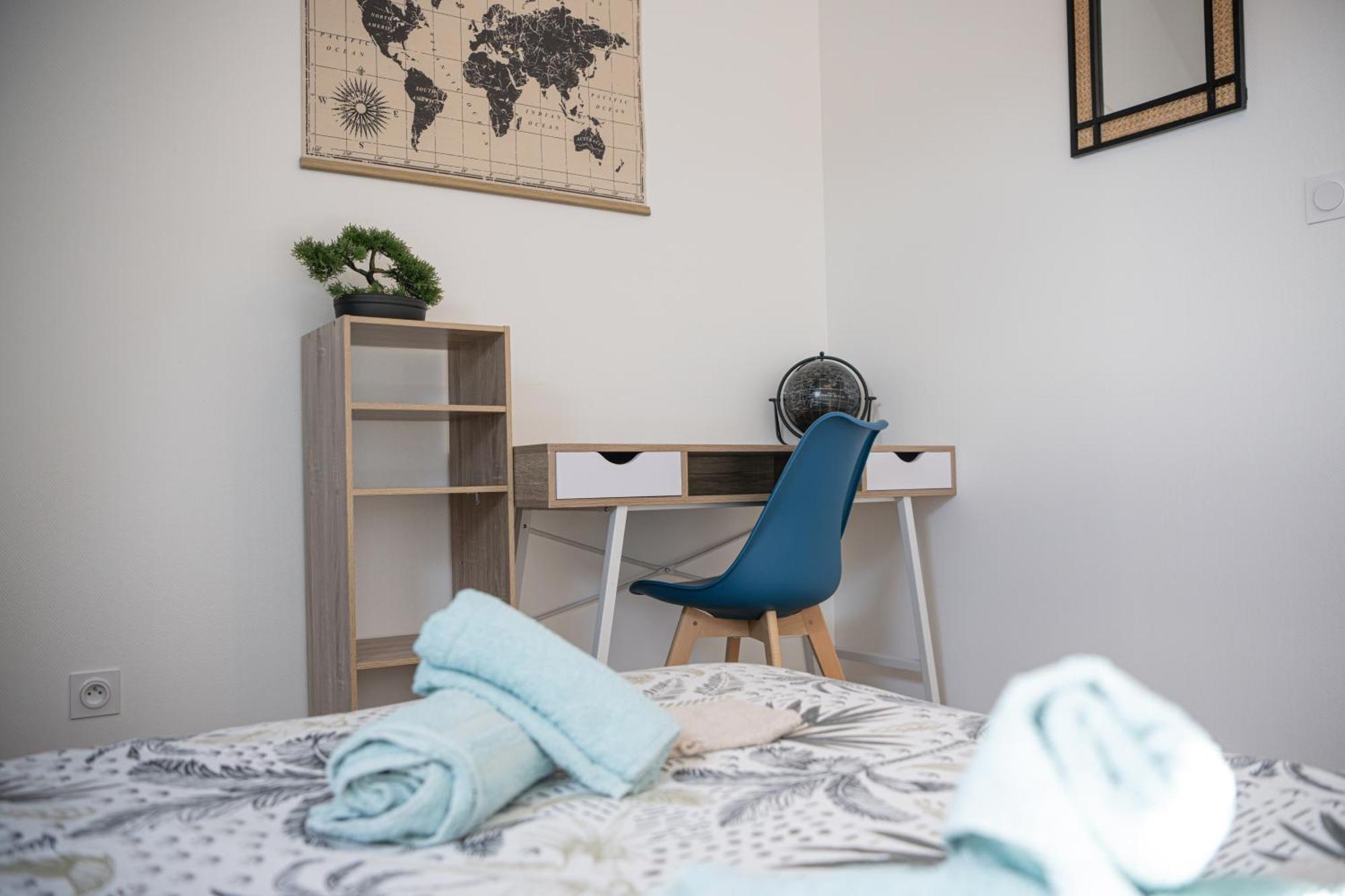 La Belle Rive Du Voyageur Apartment Bellerive sur Allier Bagian luar foto